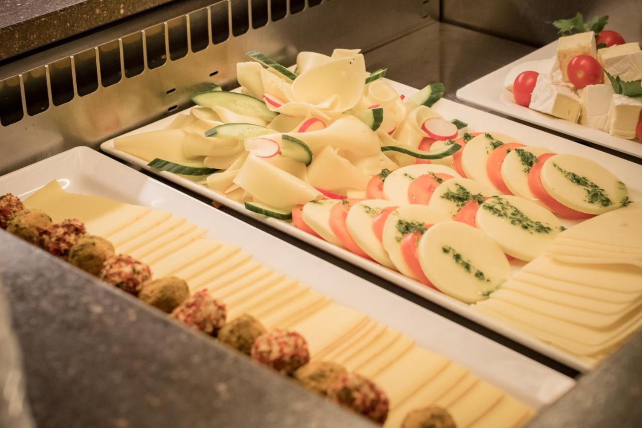 Wohlfuehlhotel Schiestl Fuegen Luaran gambar
