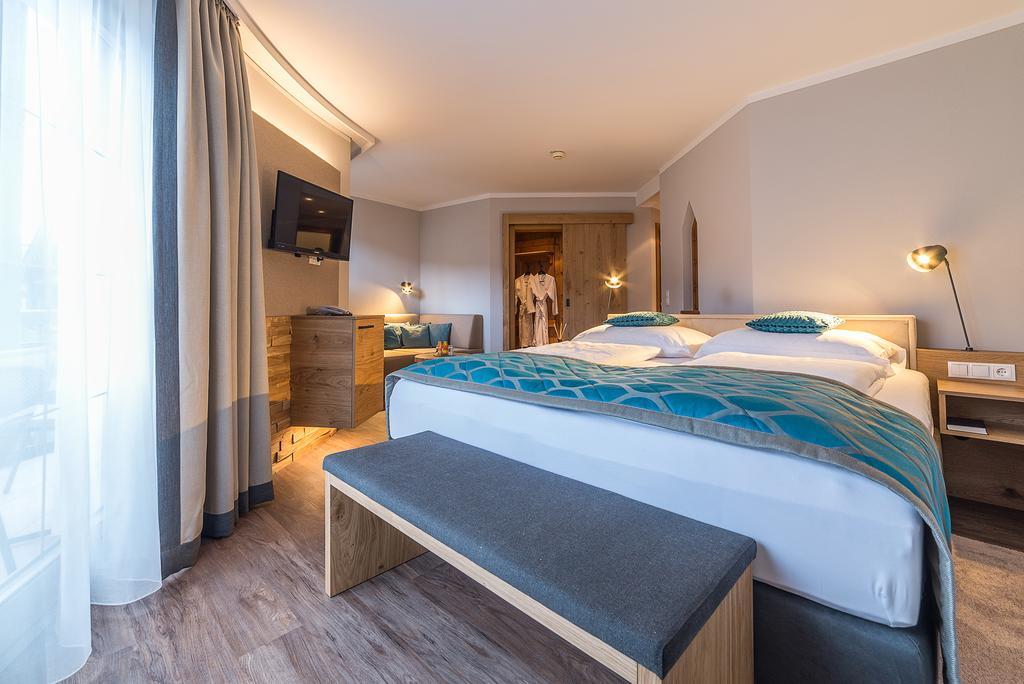 Wohlfuehlhotel Schiestl Fuegen Luaran gambar
