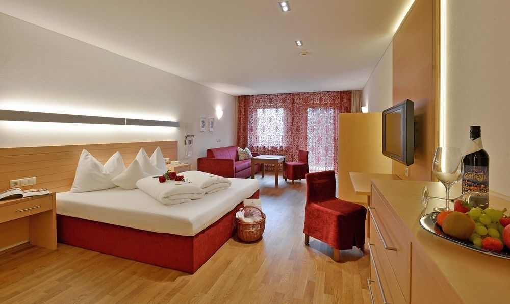 Wohlfuehlhotel Schiestl Fuegen Luaran gambar